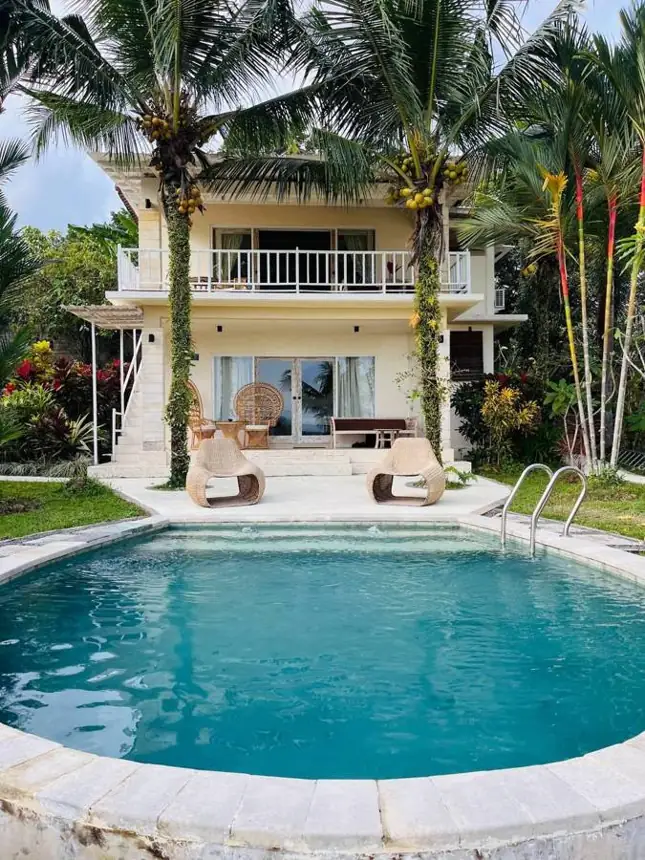 Bloom Villa with pool